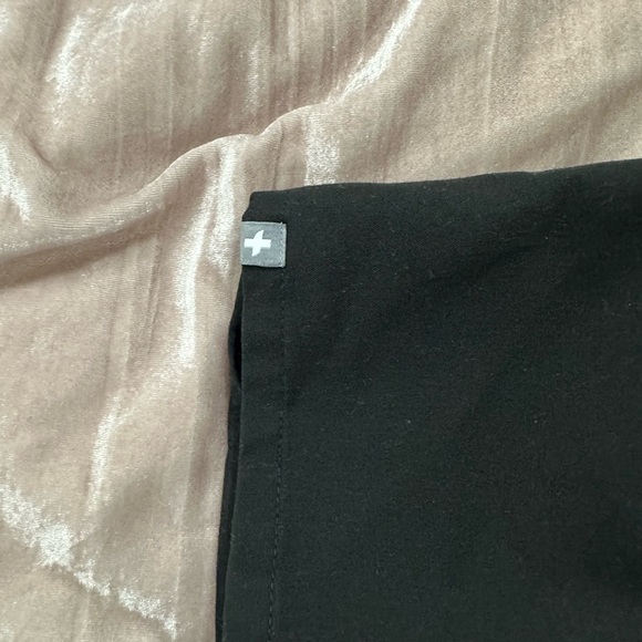 Figs Catarina One-Pocket Scrub Top - Picture 3 of 5